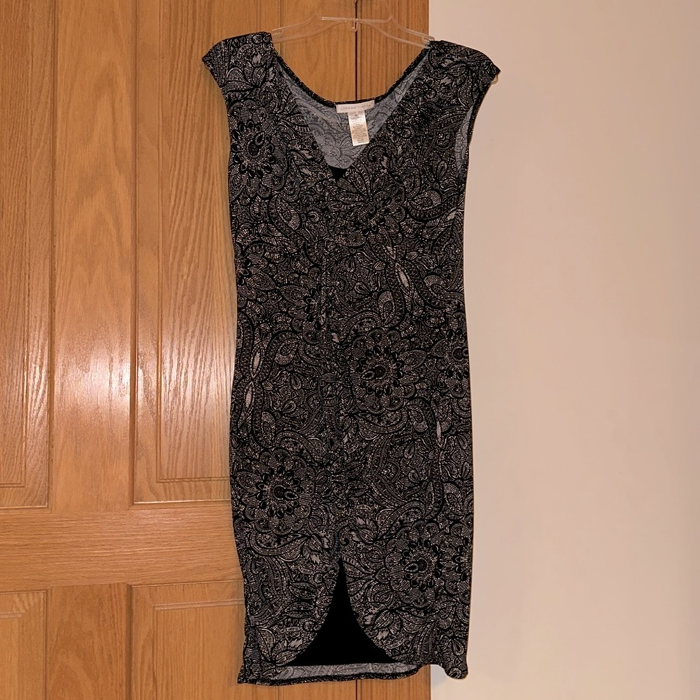 London Times knee-length dress empire waist 14” laying flat size 6